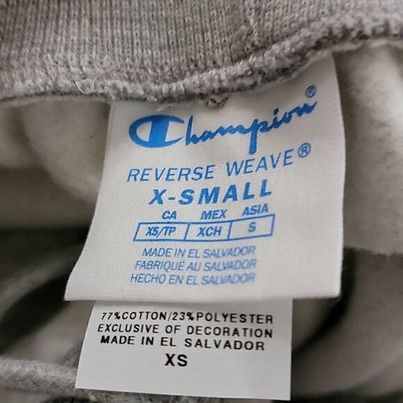 Champion Reverse Weave Classic Logo Fleece Shorts Grey Extra Small XS New - Picture 8 of 9